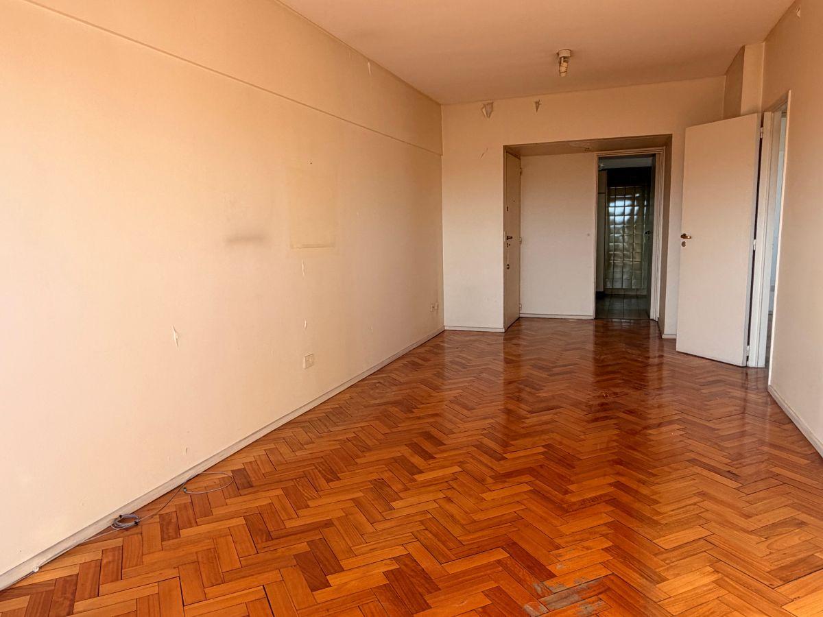 Foto de Venta - Belgrano - 3 Ambientes Piso Muy Alto. Vista Panorámica., imagen 4