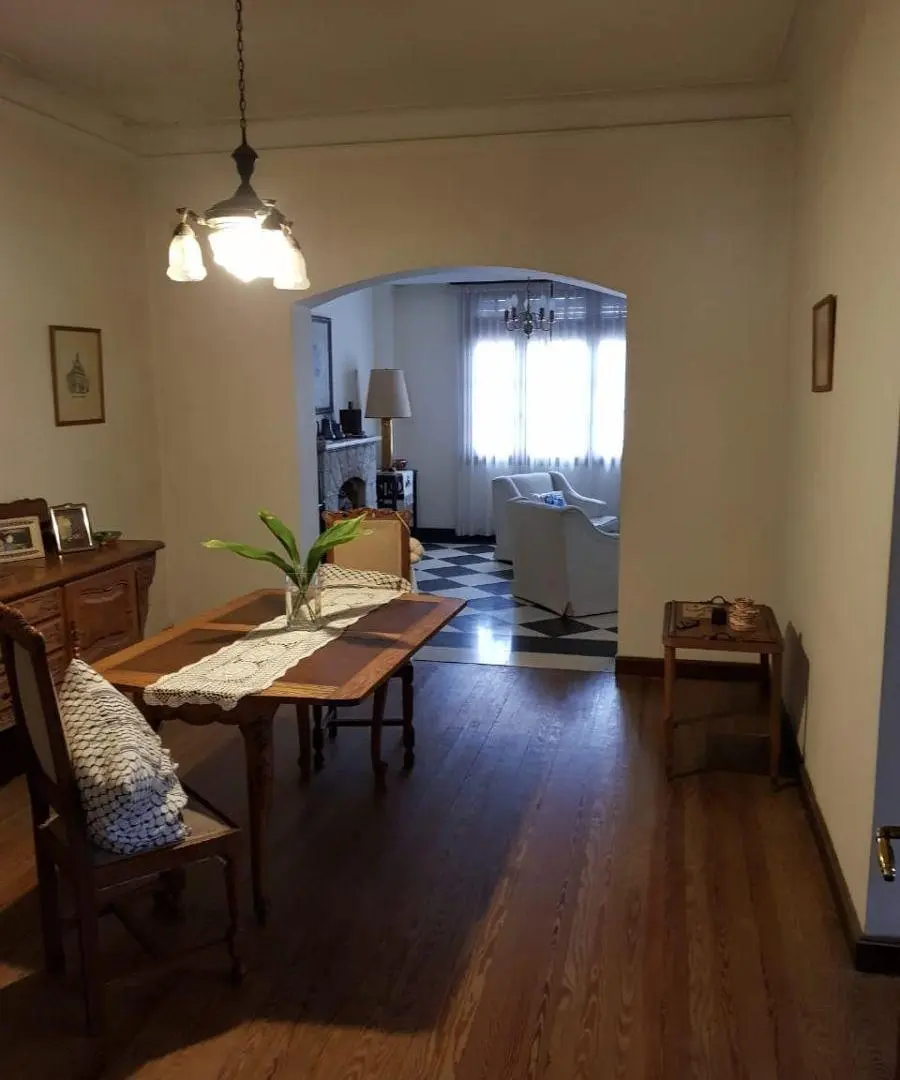 IMPORTANTE CASA 5 AMBIENTES EN VENTA A METROS DE ESTACION BERNAL 4
