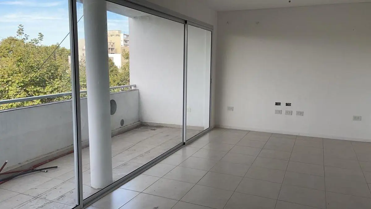 Excelente Departamento de 4 ambientes en venta en Quilmes Centro 5