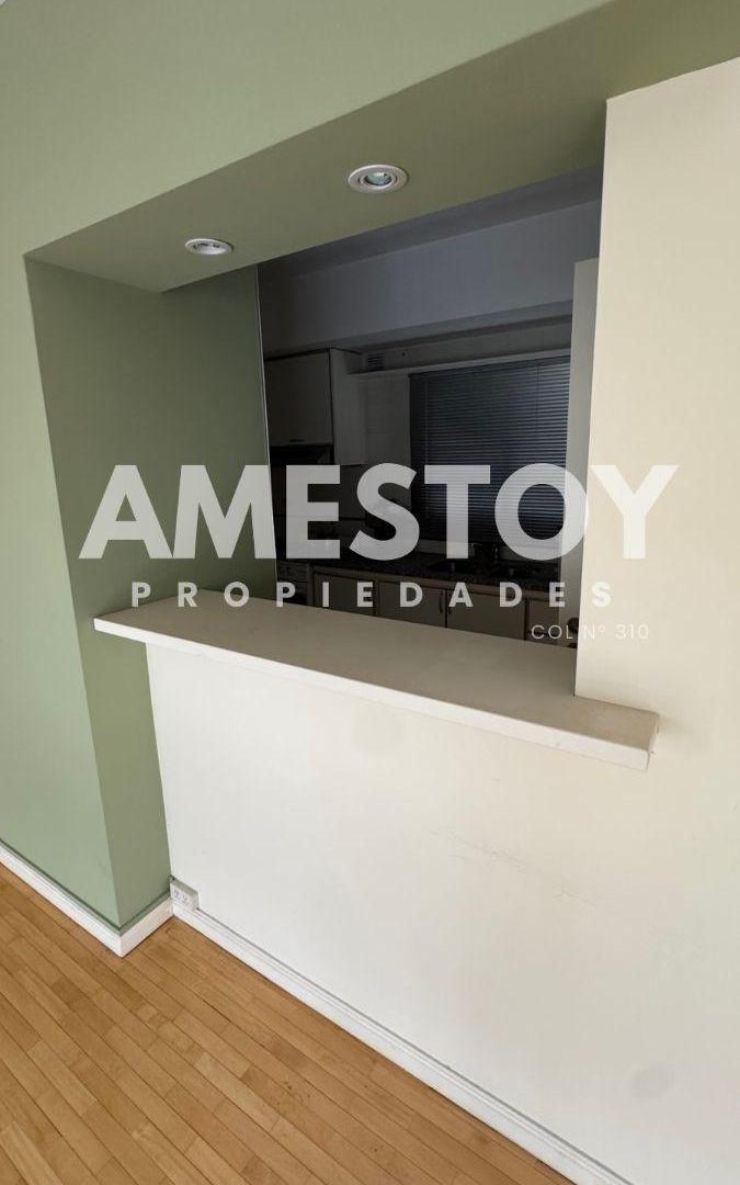 Foto de SEMIPISO EN VENTA DOS AMBIENTES CON BALCON AL FRENTE Y COCHERA GRAN, imagen 2
