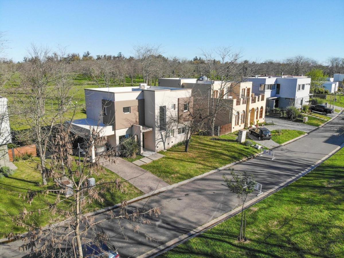 ¡Impecable Casa en Venta en Fincas de Hudson! 5
