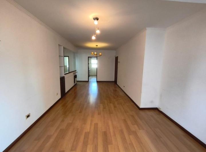Imperdible semipiso 3 ambientes con cochera en zona Plaza Conesa 2
