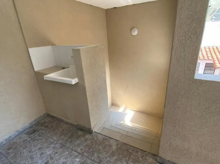 Imperdible PH 3 ambientes primer piso por escalera en Bernal Oeste 4