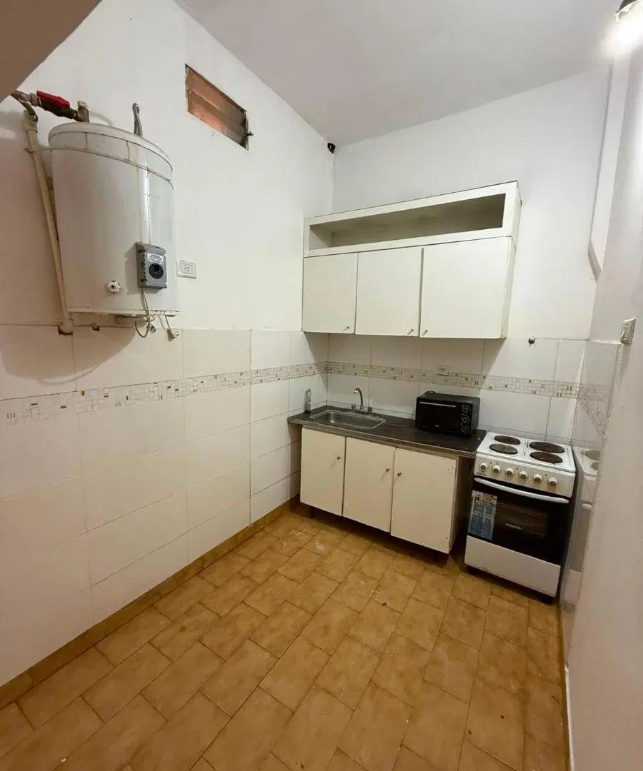 ¡Depto 3 ambientes con patio en Bernal Oeste! 3