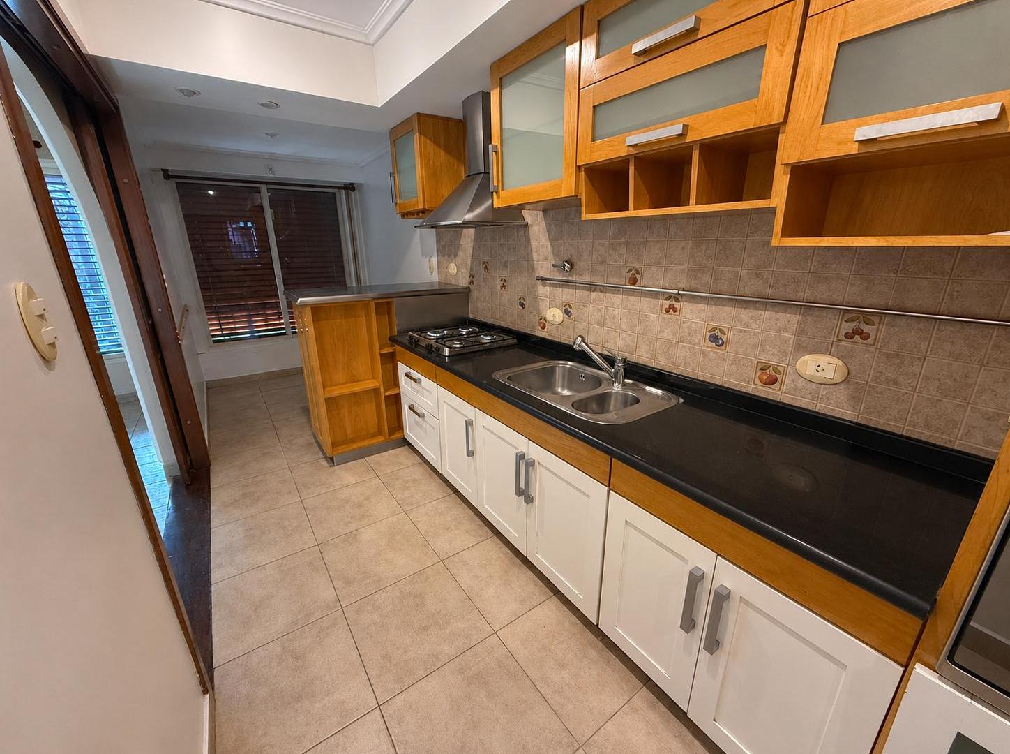 Foto de Imperdible chalet con patio y terraza, 3 ambientes, en barrio Los Cedros, imagen 4