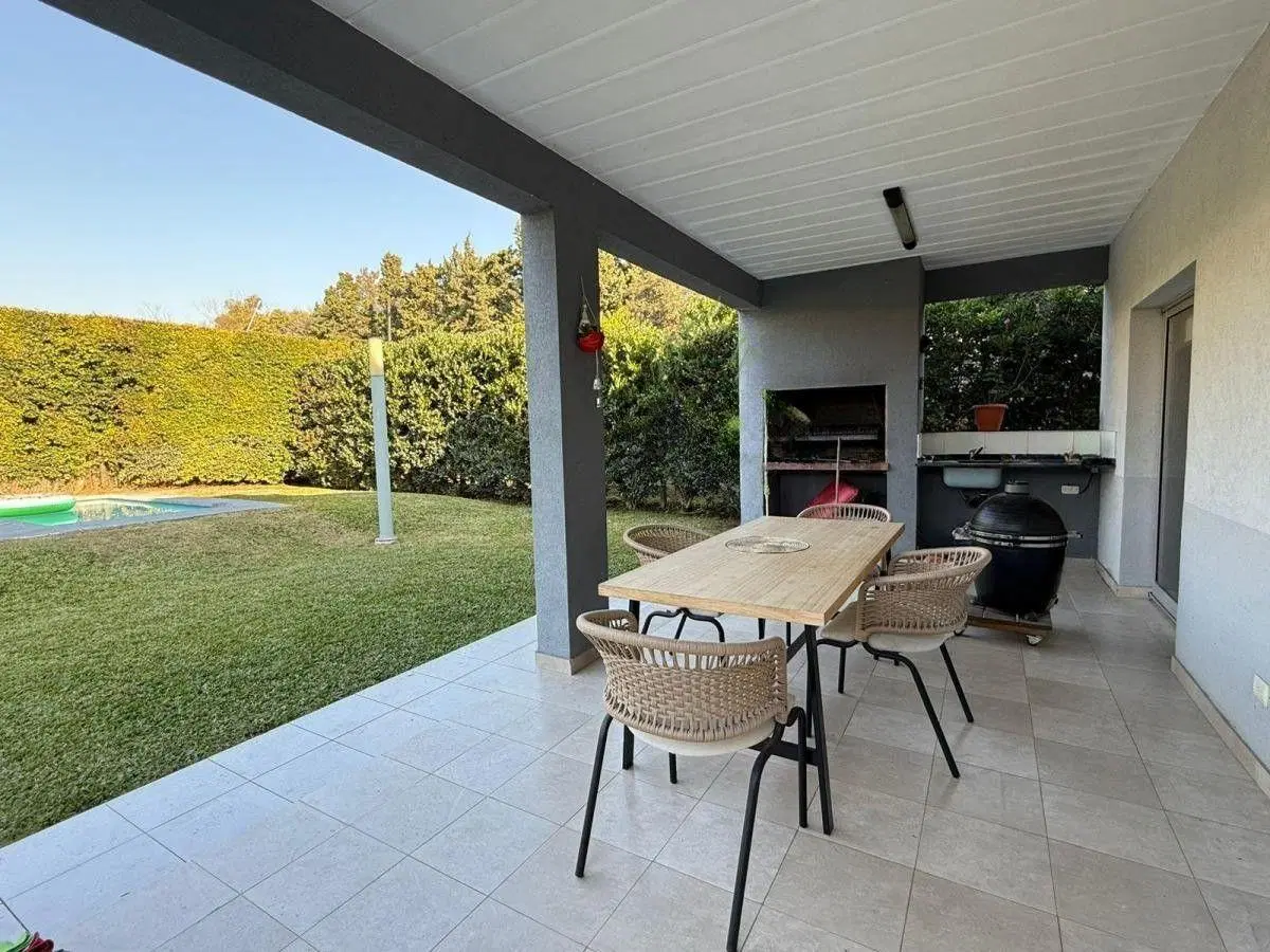 Imperdible casa en alquiler en Altos de Hudson I 1