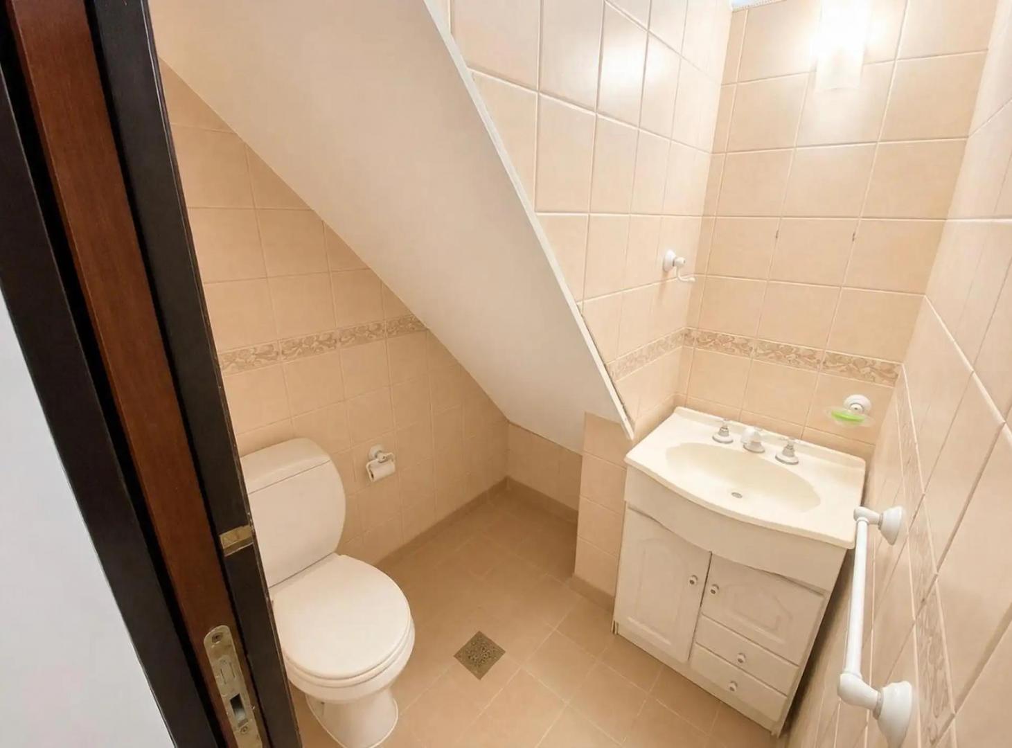 Foto de Triplex en venta frente a estación Don Bosco con cochera, totalmente, imagen 5
