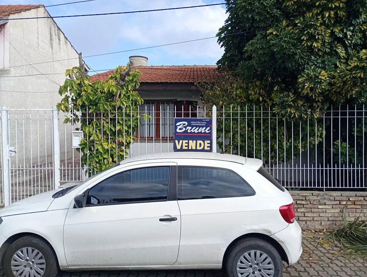 Chalet en venta 3 ambientes con patio y entrada de auto – Ezpeleta 3