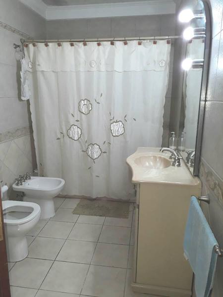 Foto de CAsa de 4 ambientes en venta, Quilmes, imagen 4