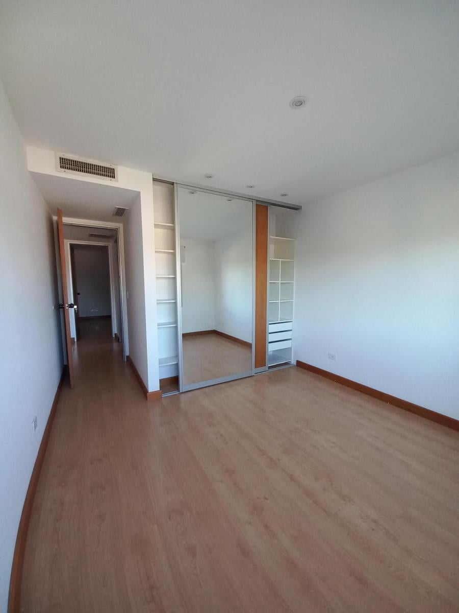 Foto de Piso de 4 ambientes en venta en Quilmes c/ 2 cocheras, imagen 4