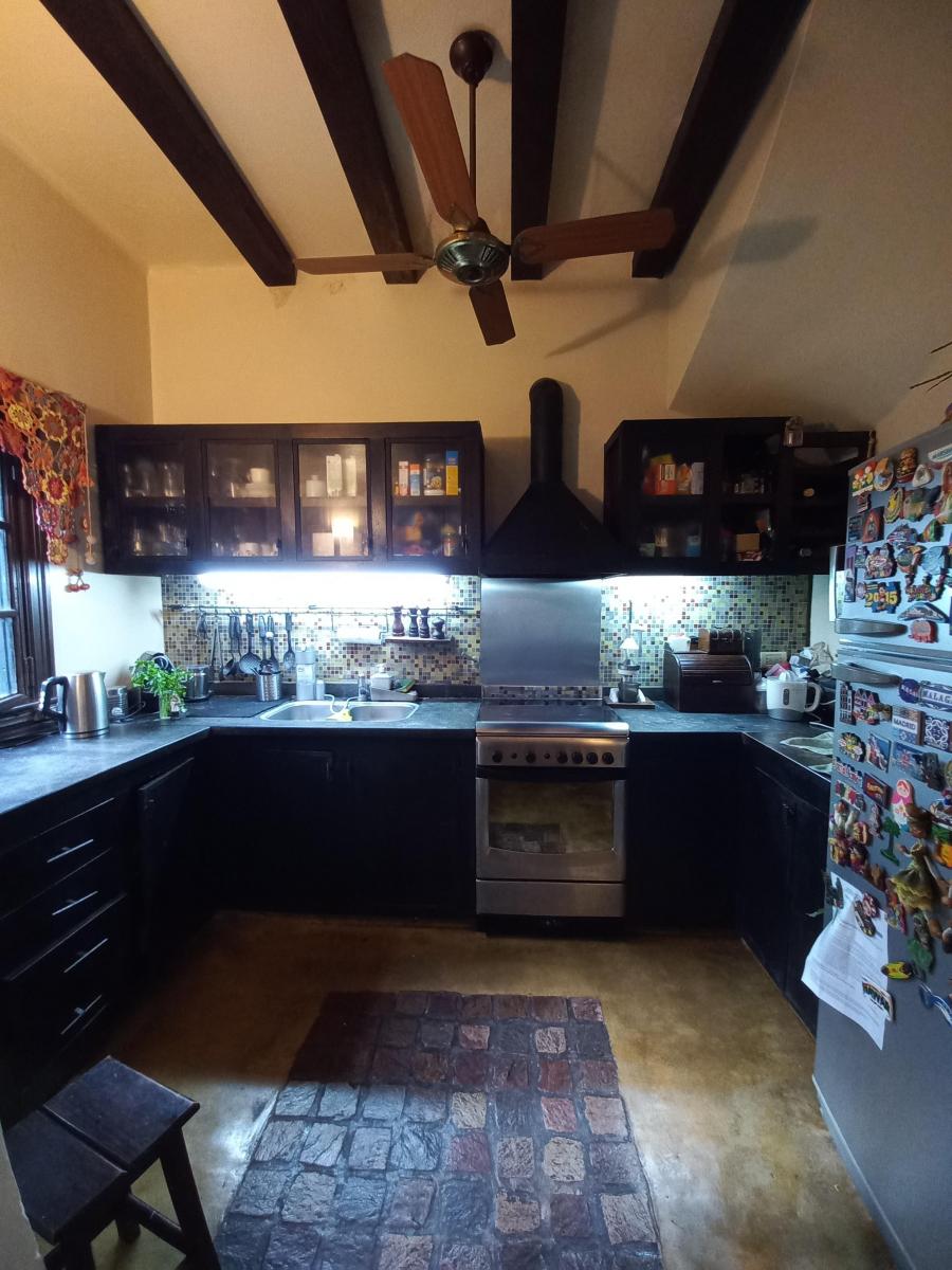 Foto de casa 4 ambientes en venta Quilmes jardín quincho, imagen 5