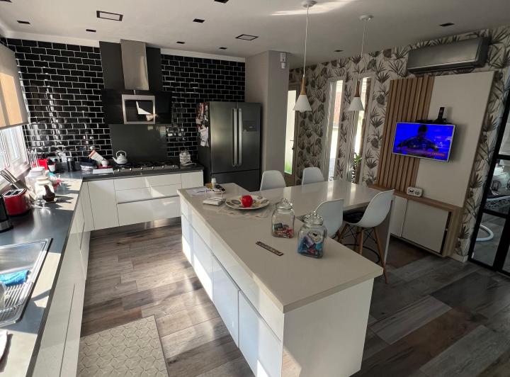 Venta, casa barrio privado, Las Golondrinas, Berazategui  3