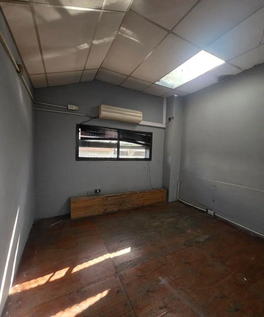 Galpón en venta en Quilmes 4