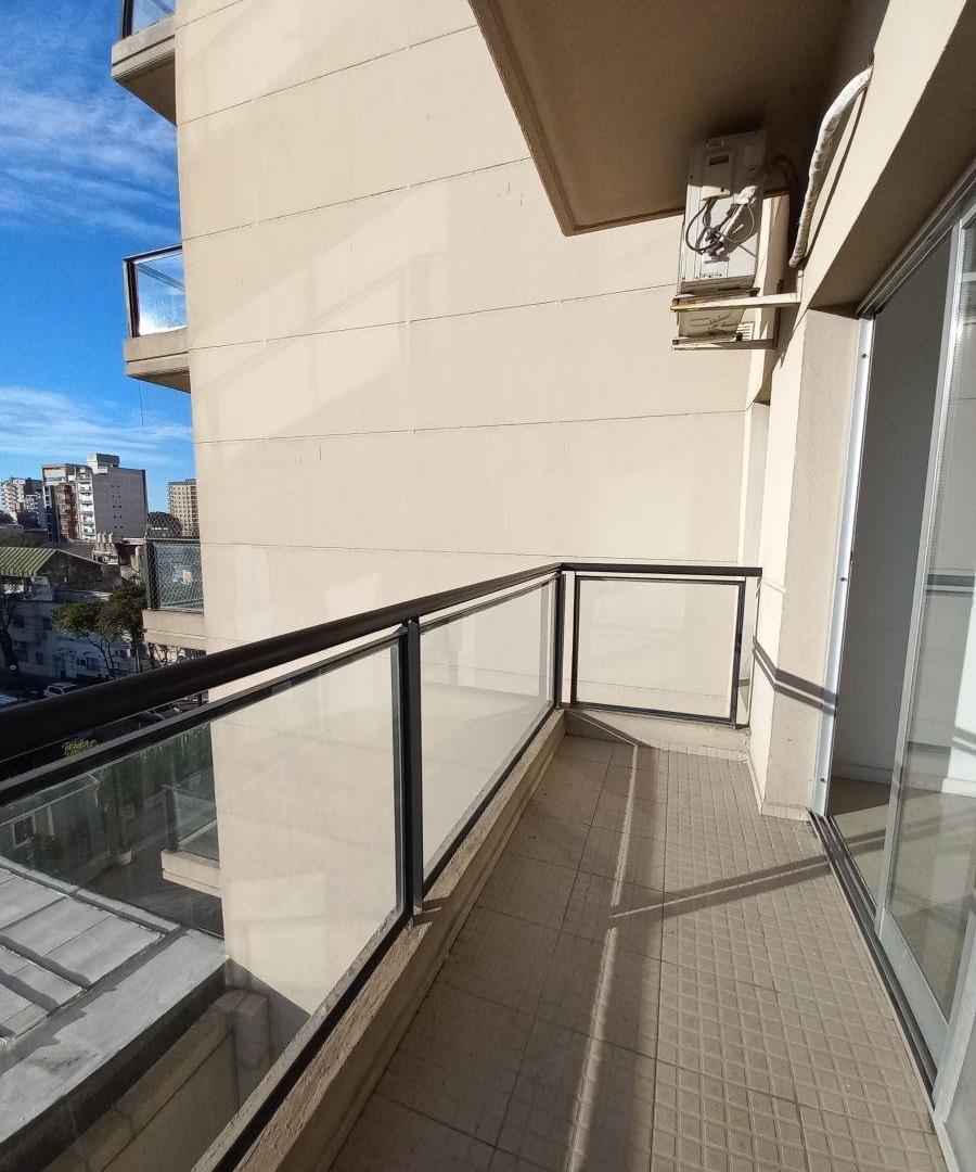 Foto de Departamento en alquiler 2 ambientes en Quilmes cochera, imagen 3