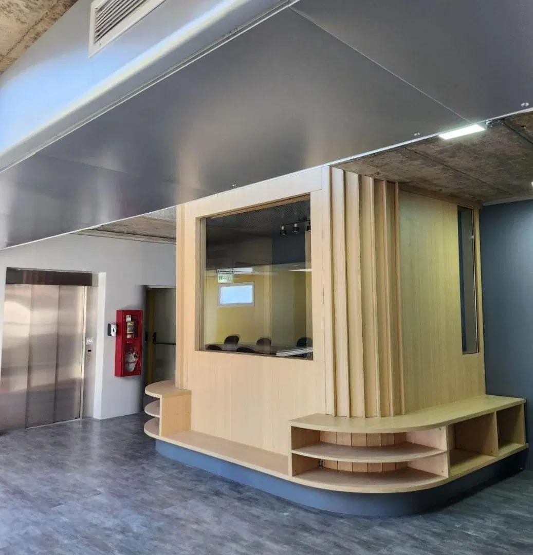 Edificio ofinas nuevo equipado 5