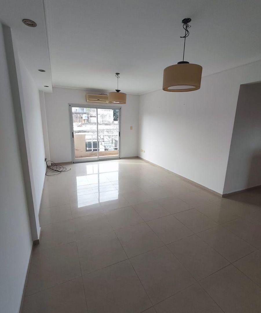 Foto de Departamento 3 Ambientes En Alquiler En Bernal Con Cochera, imagen 1