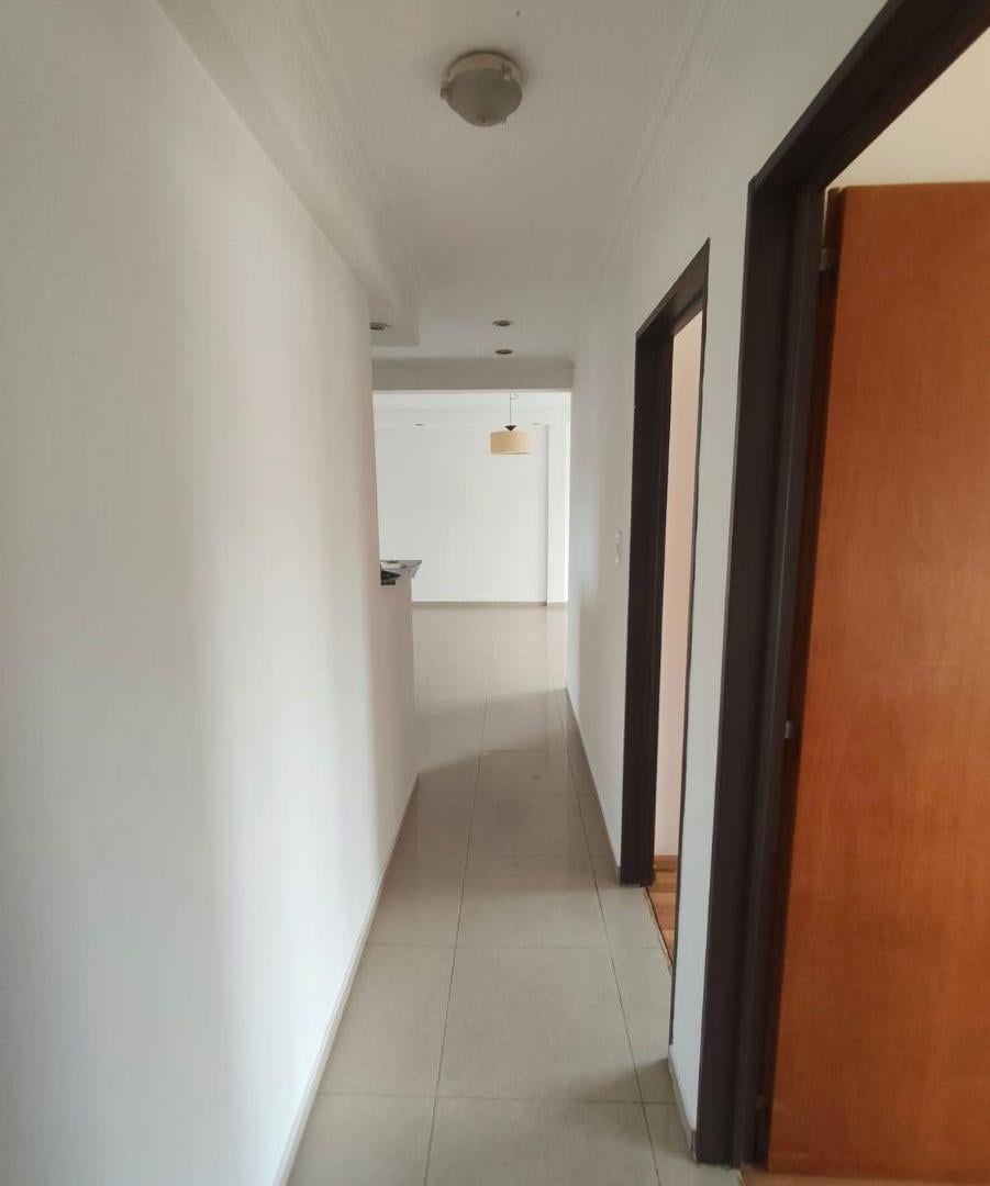 Foto de Departamento 3 Ambientes En Alquiler En Bernal Con Cochera, imagen 4