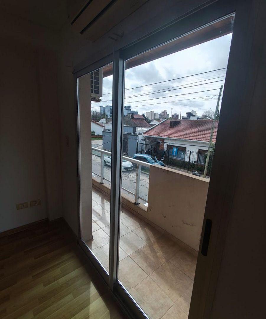 Foto de Departamento 3 Ambientes En Alquiler En Bernal Con Cochera, imagen 5