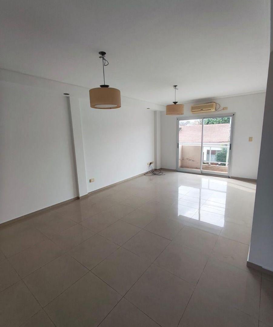 Foto de Departamento 3 Ambientes En Alquiler En Bernal Con Cochera, imagen 3