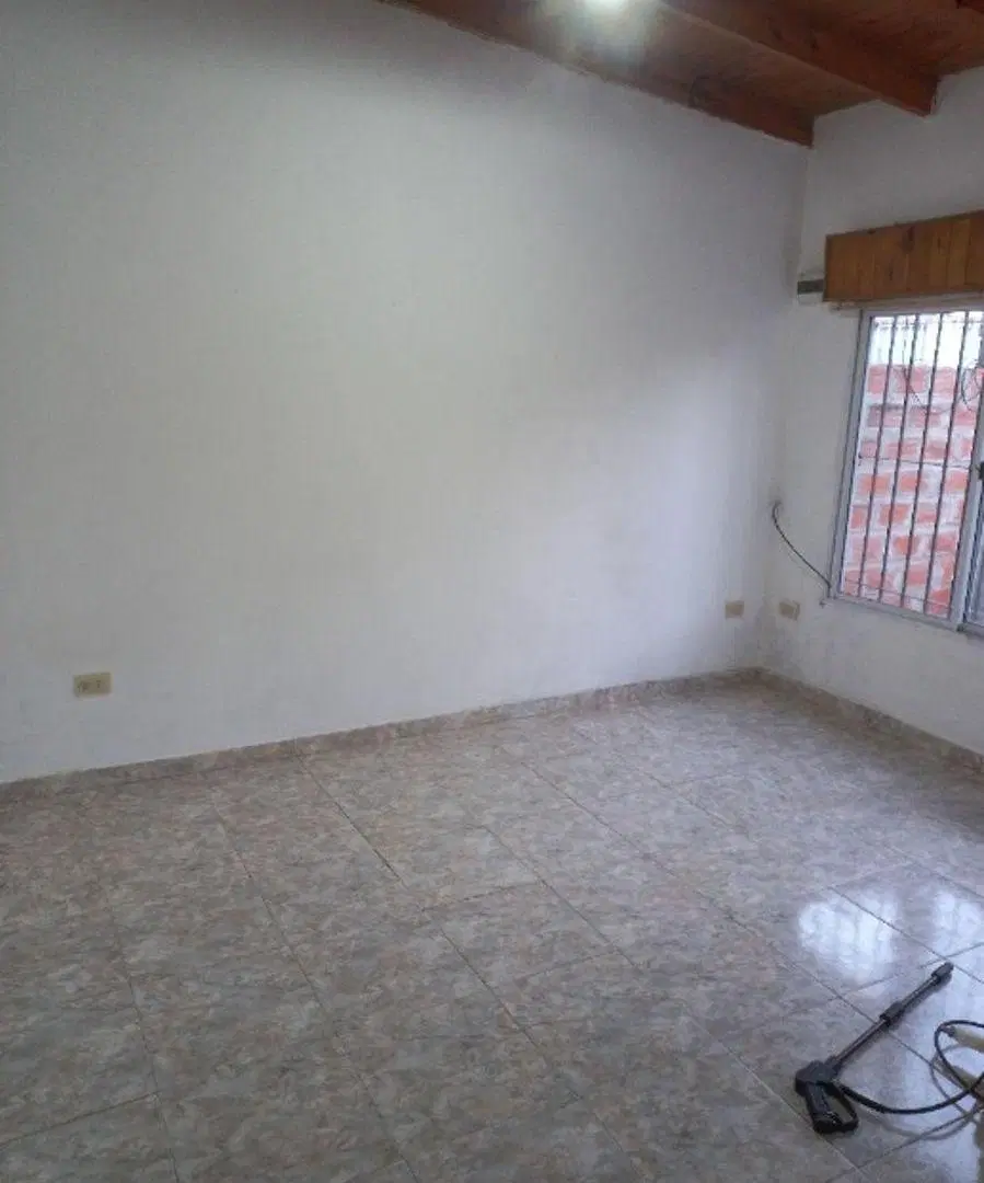 CONFORTABLE DEPARTAMENTO 5