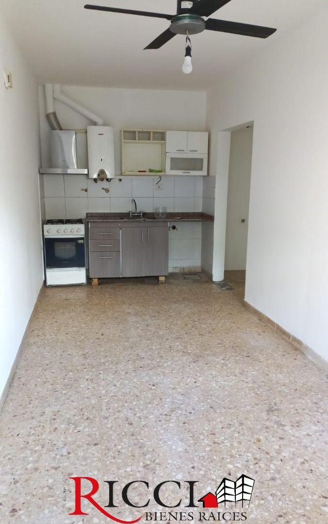 Foto de Departamento de Dos Ambientes sobre Avenida F. Onsari, imagen 2