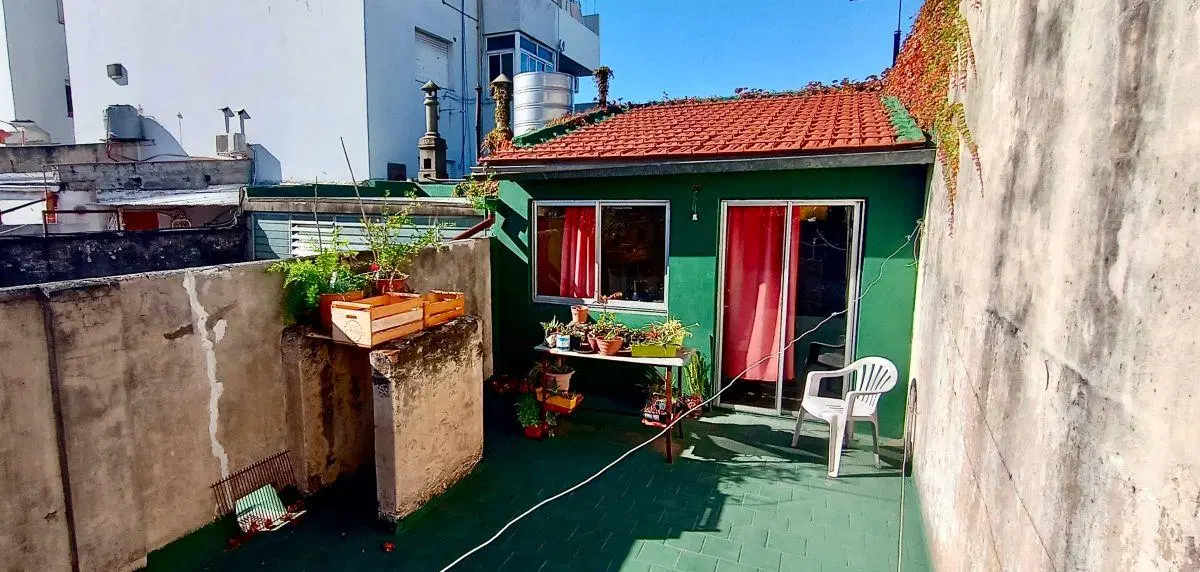 PH de 5 ambientes en dos plantas con terraza. 8