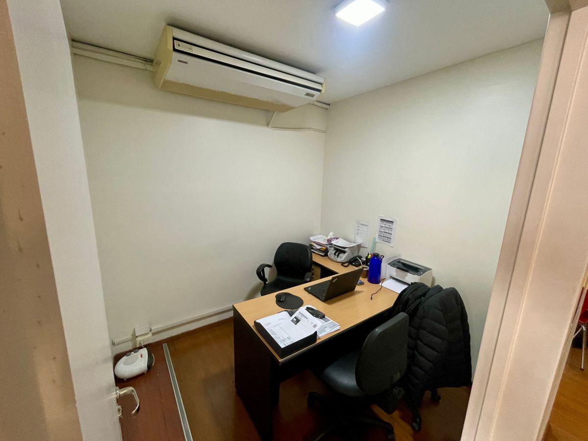 Foto de Oficina en edificio corporativo con doble cochera., imagen 4