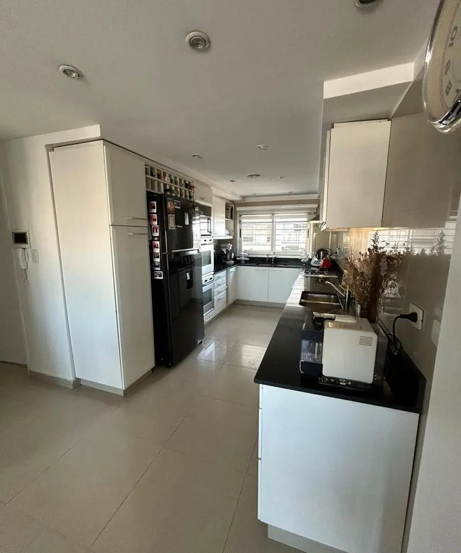 Venta departamento 4 ambientes -Flores 2