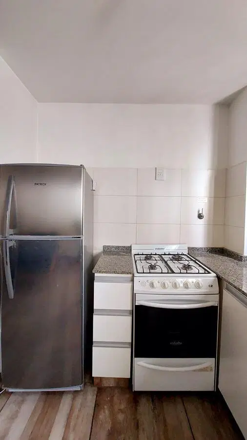 Alquiler monoambiente en floresta- sin muebles 4