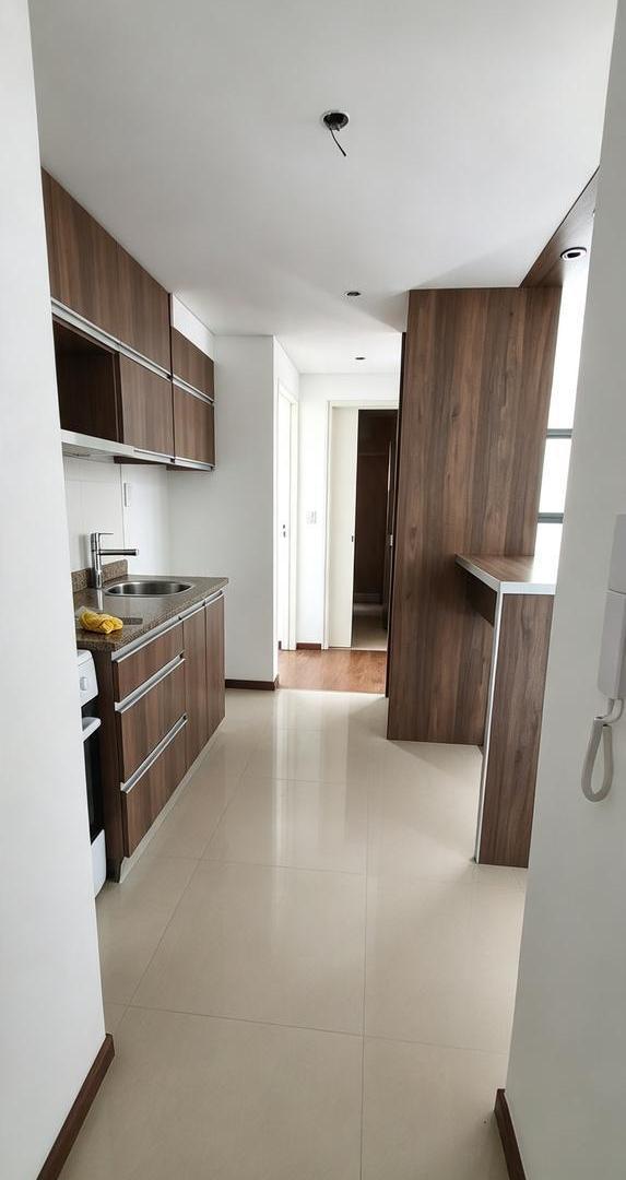 Foto de VENTA | 2 AMBIENTES CON COCHERA EN BALVANERA – LUMINOSO SEMIPISO, imagen 5