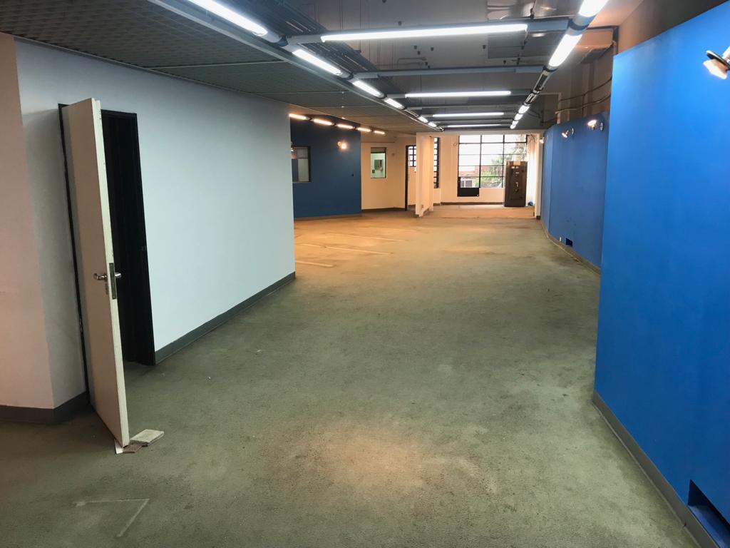 Foto de Alquiler gran Local comercial 300mt2 Rosario, Centro, imagen 3