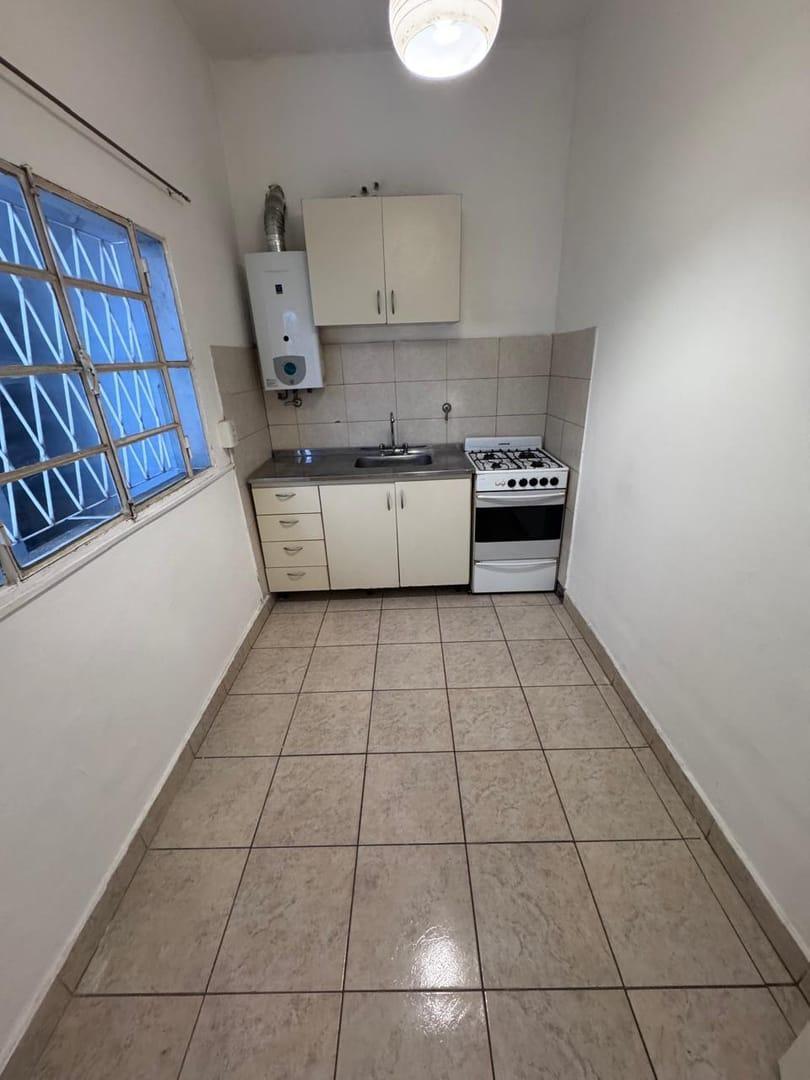 Foto de Alquiler, Departamento de pasillo 2 dormitorios, zona centro Rosario, imagen 4