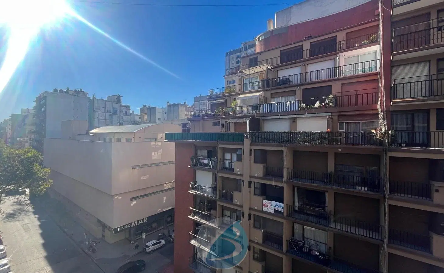 2 ambientes con balcón saliente 5