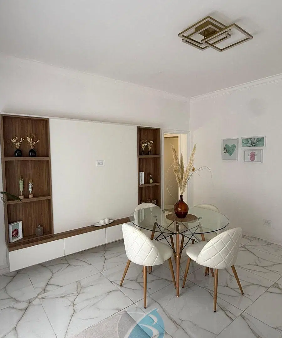 3 ambientes con balcón saliente 3