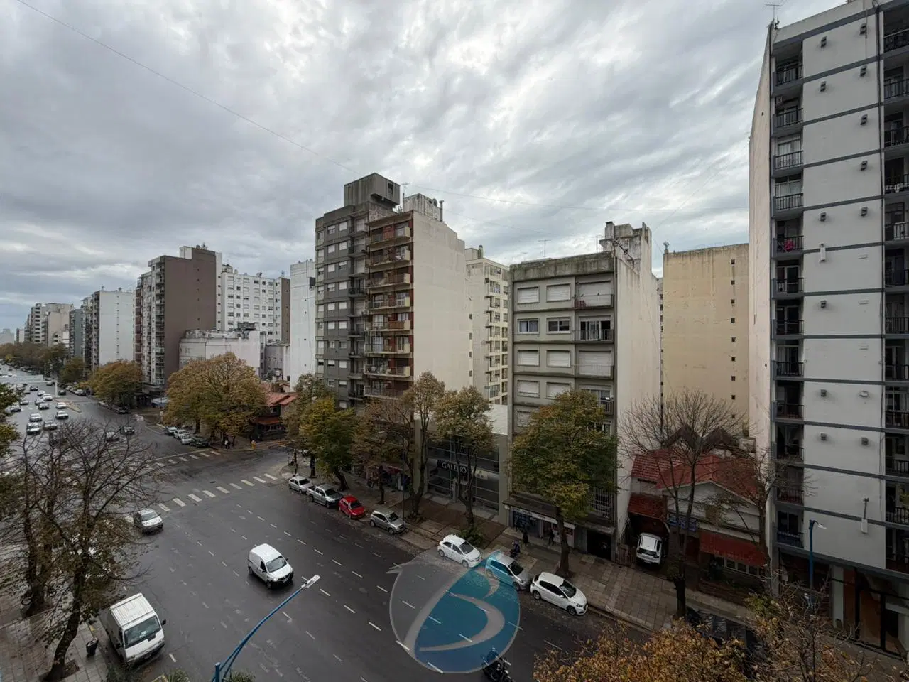 1 ambiente a la calle con balcón 3