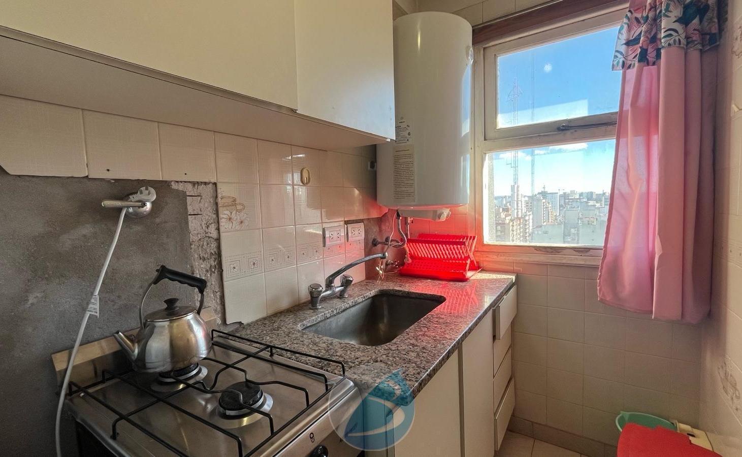 Foto de 2 ambientes con balcón saliente y cochera, imagen 4