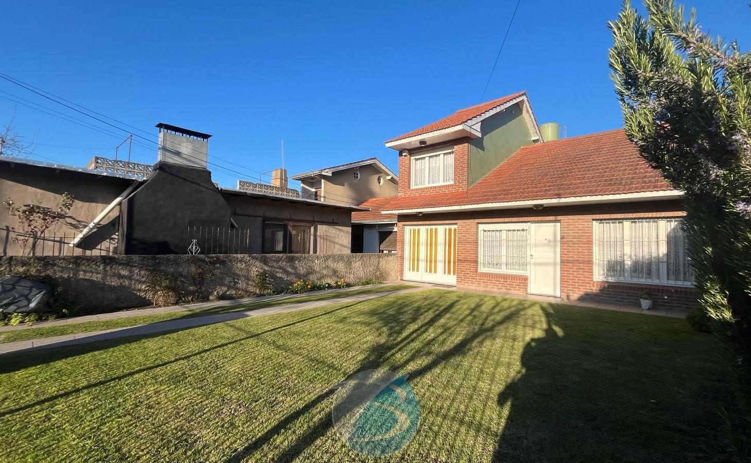 Foto de Casa 3 ambientes con parque y garaje departamento, imagen 3