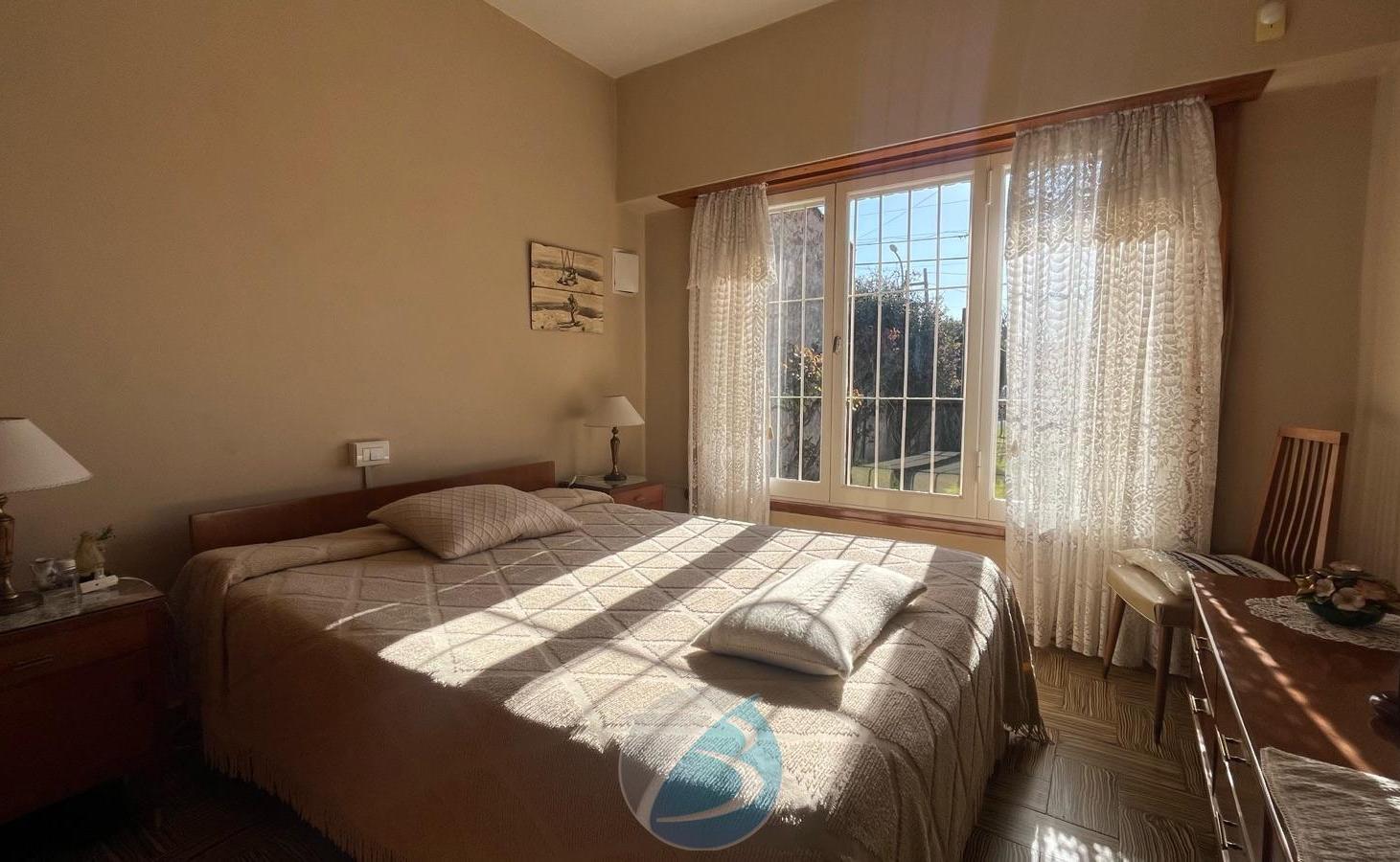 Foto de Casa 3 ambientes con parque y garaje departamento, imagen 4
