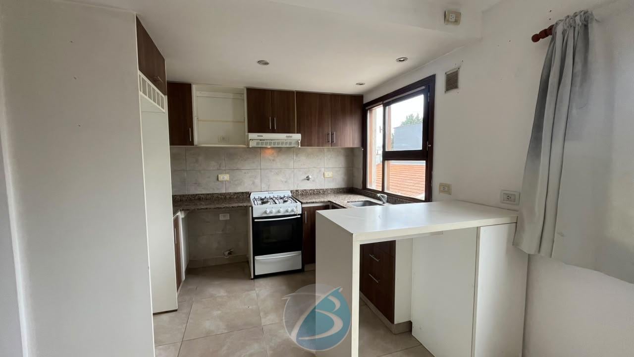 Foto de PH de 2 ambientes con cochera – Barrio San José, imagen 5