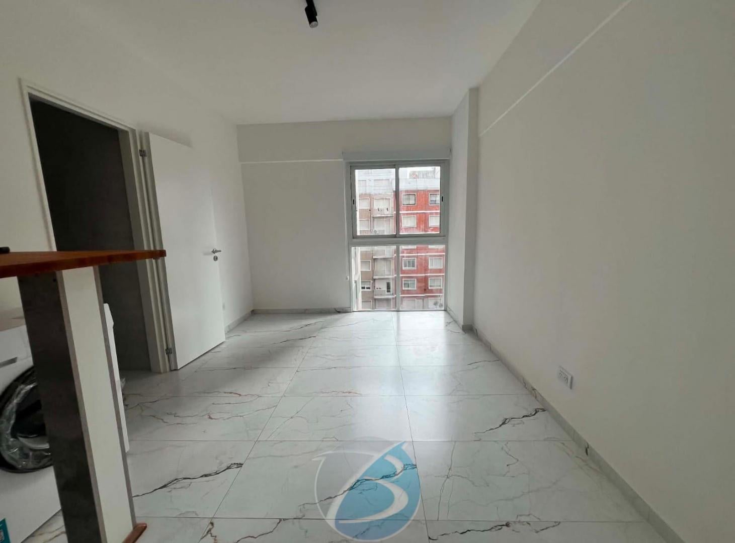 Foto de 1 ambiente al lateral, imagen 1