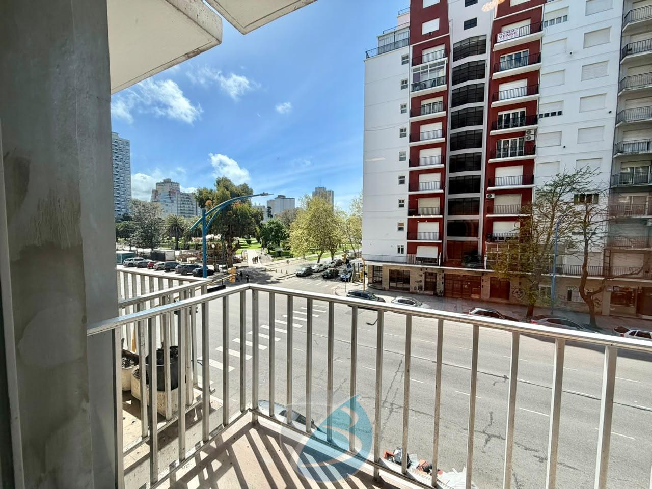 Foto de 3 ambientes a la calle con balcón saliente, imagen 4
