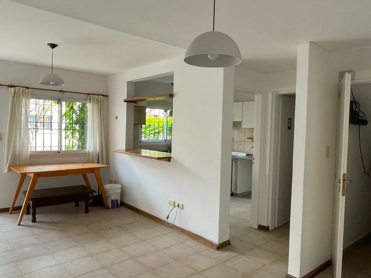 Triplex en Bynnon 4 Ambientes - Excelente Ubicación Adrogue - Consultanos! 2