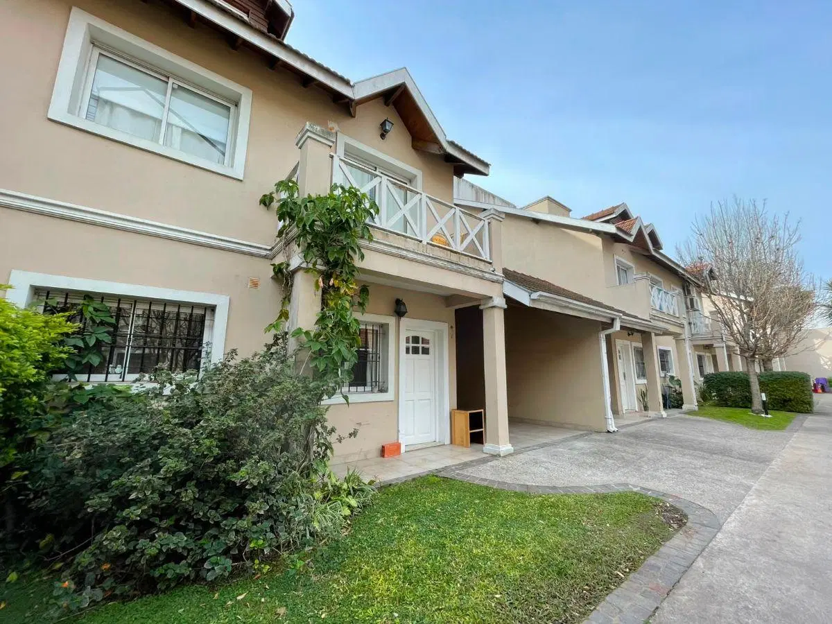 VENTA Triplex Bynnon 4 Ambientes - Excelente Ubicacion Adrogue - Consultanos! 4