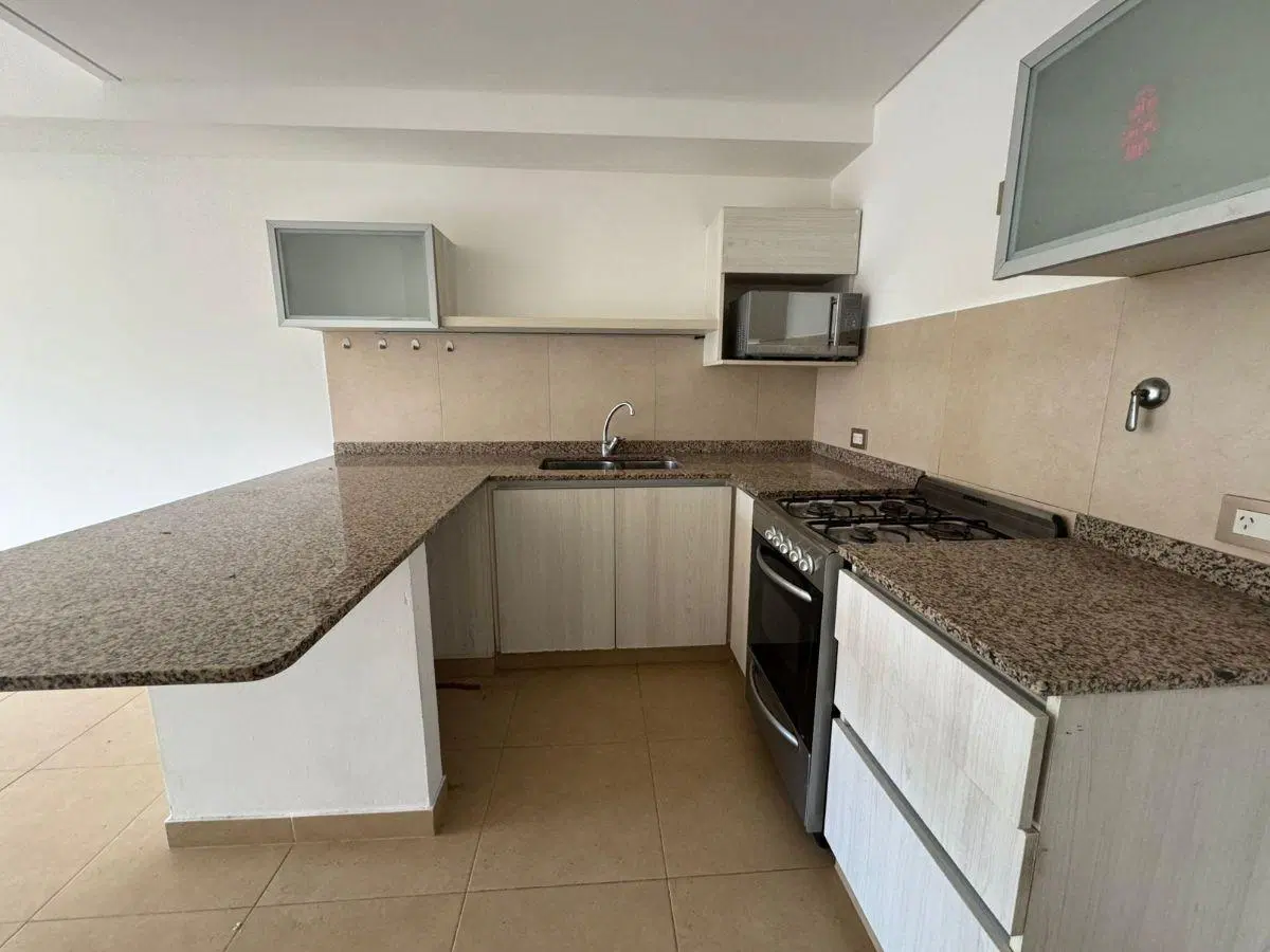 Departamento en alquiler, excelente ubicación ! 3