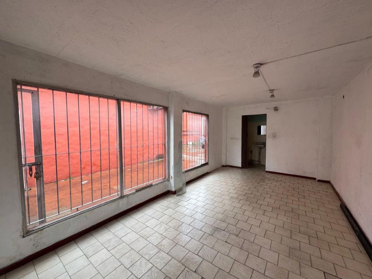 Foto de ALQUILER LOCAL COMERCIAL A MTS DE AV ESPORA - BURZACO ! Consultanos, imagen 5