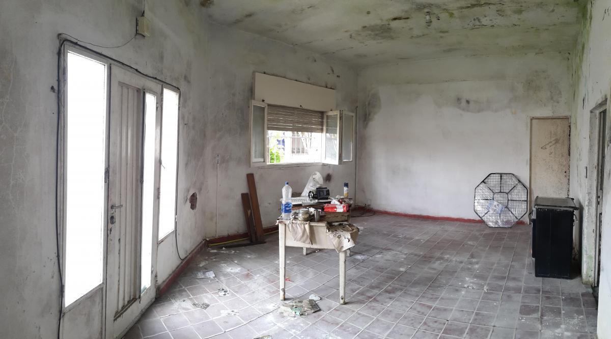 PH TRES AMBIENTES PLANTA BAJA AL FRENTE CON GARAGE