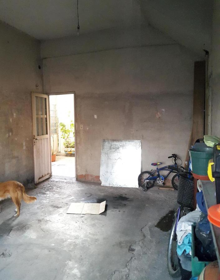 Foto de DEPARTAMENTO TRES AMBIENTES CON COCHERA AL FRENTE, imagen 3