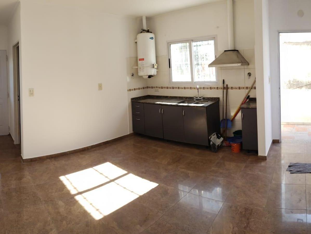 DEPARTAMENTO PLANTA ALTA AL FONDO