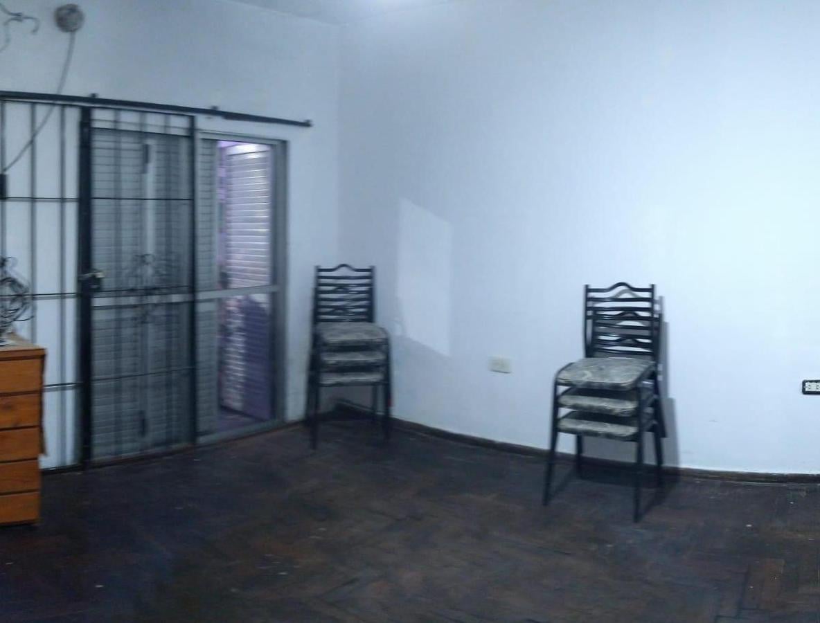DEPARTAMENTO PRIMER PISO AL FRENTE