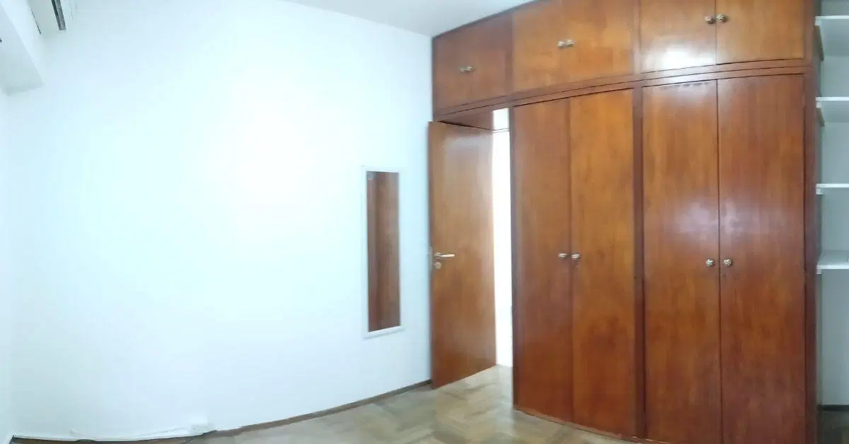 Departamento con un dormitorio en alquiler en Caseros 3